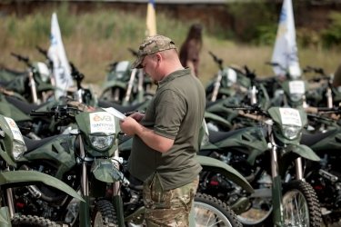 Фото 10 — 119 мотоциклів для ЗСУ: до Дня Незалежності здійснили найбільшу передачу мототехніки військовим