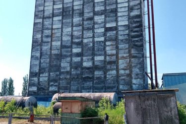 Фото 2 — В Кропивницком продают элеваторный комплекс с зернохранилищами за $950 тыс.