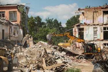 Фото 3 — Відновлення України: ПРООН допомогла Україні розчистити 1 млн тонн завалів після руйнувань