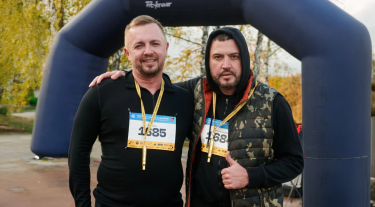 Фото 2 — Кіноспілка провела благодійний забіг «Чисте небо»: 522 238 грн спрямовано на підтримку ППО