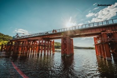 Фото 7 — Між Україною та Молдовою добудовують тимчасовий міст через Дністер: що вже зробили (ФОТО)