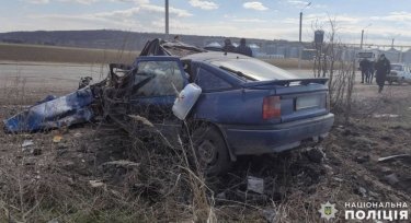 Фото 3 — В Николаевской области произошло ДТП с участием грузовика и такси: трое погибших (ФОТО)