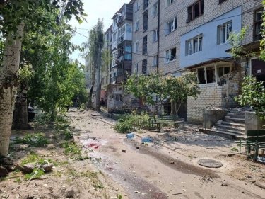 Фото 4 — Российские войска обстреляли жилой район Николаева, есть раненые и погибшая (ФОТО)