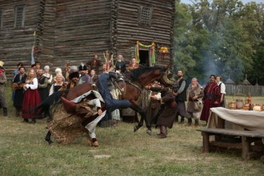 Фото 2 — Шоураннер "Козаки. Абсолютно брехлива історія" о бюджете, смехе и сюрпризах на съемках