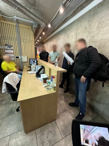 Фото 2 — Обвал Дегтяревского моста: В Киеве прошли массовые обыски из-за разворовывания денег (ФОТО)