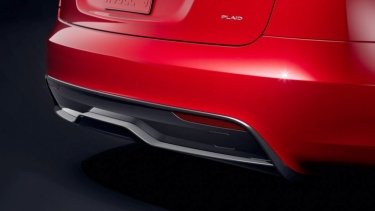 Фото 13 — Стеклянная крыша, штурвал вместо руля и доступ к видеоиграм: Tesla обновила дизайн Model S