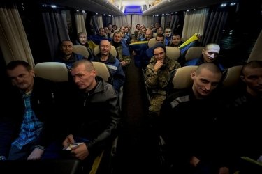 Фото 3 — 189 украинцев вернулись из плена в канун Нового года: подробности очередного обмена