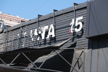 Фото 3 — Росія атакувала відділення "Нової пошти" у Краматорську: глава ОВА заявив про загибель чоловіка і поранення дитини