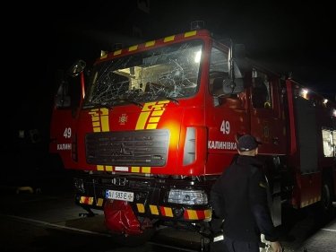 Фото 5 — Дроны атаковали логистический центр "Эпицентра" под Киевом, произошел масштабный пожар (ФОТО)