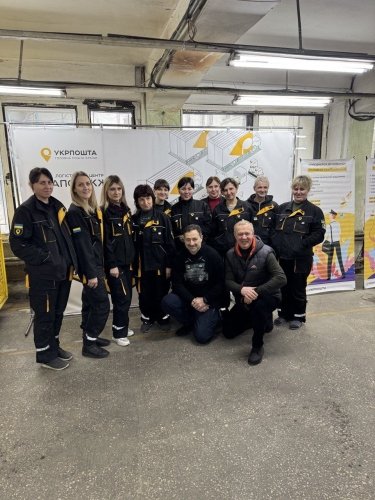 Фото 2 — "Укрпочта" перешла на 100% автоматизацию с открытием логистического центра в Запорожье (ФОТО)