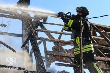 Фото 3 — Российские обстрелы 19 октября: в Херсоне и Бериславе есть раненые, в Волчанске уничтожен еще один дом (ФОТО)