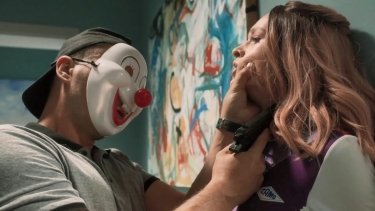 Фото 4 — Не надо бояться, что зритель не готов — Евгений Туник, "Первые ласточки. Zависимые"