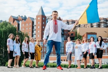 Фото 2 — Один за всіх. Як Креді Агріколь підтримує команду під час війни