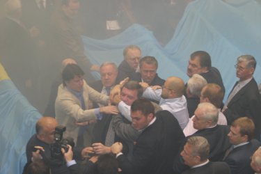 Фото 8 — Как оппозиция в Верховной Раде защищала Севастополь (ФОТОРЕПОРТАЖ)