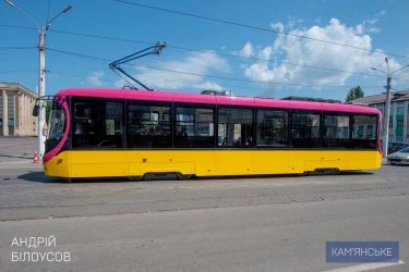 Фото 4 — Камʼянське на Дніпропетровщині оновлює парк транспорту трамваями українського виробництва (ФОТО)