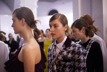 Фото 29 — Ukrainian Fashion Week в разгаре: закулисье, шоу-румы, Андре Тан и Подолян (фото)