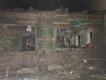 Фото 3 — Оккупанты нанесли авиаудары по Сумской и Черниговской областях: есть погибшая и раненые
