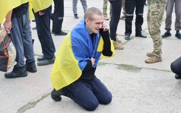 Фото 2 — Обмен пленных: Украина вернула домой новую группу тяжелораненых и тяжелобольных воинов (ФОТО)