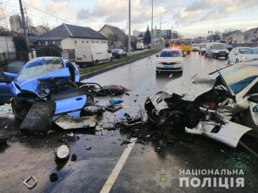 Фото 2 — Смерть на дорогах: в ДТП на Киевщине погибли четыре человека (ФОТО)