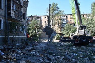Фото 2 — Число погибших в результате удара по пятиэтажке в Николаеве увеличилось до пяти (ФОТО, ВИДЕО)