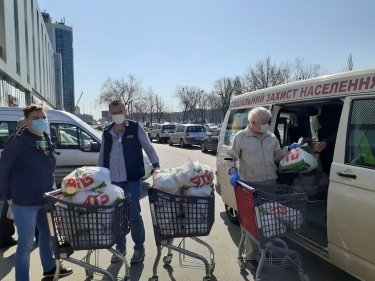 Фото 4 — Корпорации добра: украинский бизнес на войне с вирусом. Победа неизбежна