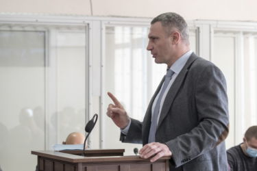 Фото 5 — Кличко дал показания в суде над "беркутовцами" по расстрелам на Майдане (ФОТО)