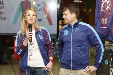 Фото 8 — КСО: Олимпийки Puma с украинскими принтами помогут Центру крови