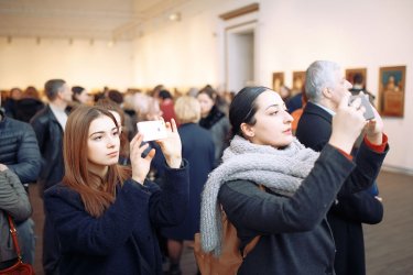 Фото 5 — Майданівська "Стіна" Матвія Вайсберга відкрила художній сезон у Грузії.