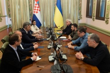 Фото 2 — Зеленский обсудил с премьером Хорватии Пленковичем усиление санкций против России