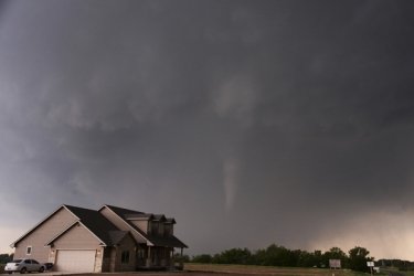 Фото 2 — Число погибших в результате торнадо в США достигло 91 человека