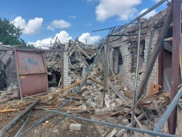 Фото 3 — Оккупанты ударили по Днепропетровщине: одна женщина погибла, десять человек получили ранения