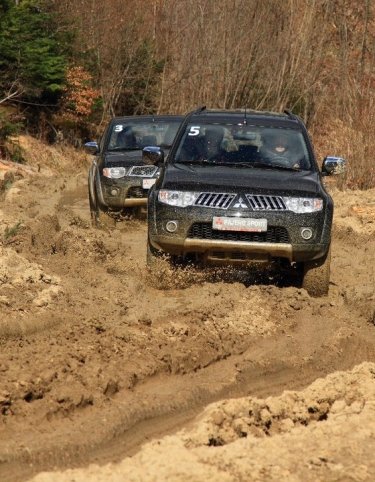 Фото 21 — Mitsubishi покорила Карпаты. Часть II: Внедорожники
