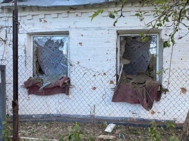 Фото 2 — В Никополе из-за обстрела погиб пожилой мужчина (ФОТО)