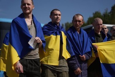 Фото 6 — Украина и РФ обменялись пленными: домой вернулись 115 защитников (ФОТО)