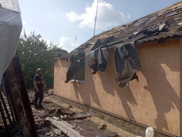 Фото 3 — На Харьковщине за прошедшие сутки россияне били по агропредприятию, жилым домам и газопроводу (ФОТО)
