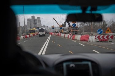 Фото 10 — Кличко проінспектував, як триває ремонт двох шляхопроводів на Оболоні (ФОТО)