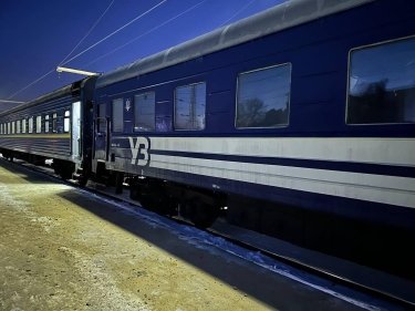 Фото 4 — Вагони незламності від "Укрзалізниці": де отримати тепло та електрику у Києві й Харкові