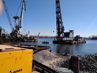 Фото 7 — Восстановление мостов и речного флота - "Тукуруй" под руководством военного из 3 ОШБр готовится восстанавливать страну