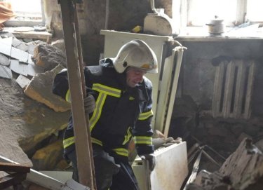 Фото 4 — В Одессе прогремел мощный взрыв газа в жилом доме: один человек погиб, четверо пострадали (ФОТО, ВИДЕО)