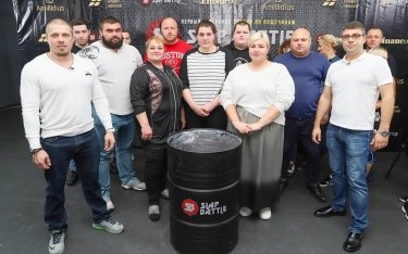 Фото 4 — Слэп-баттл: турнир по пощечинам ударил с новой силой