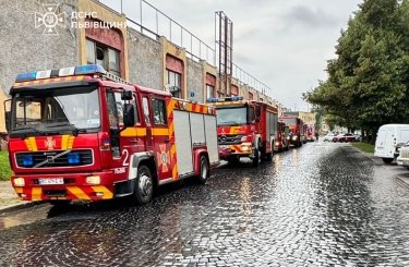 Фото 13 — Пожежа у львівському готелі "Власта" сталася через вибух батареї електроскутера (ФОТО, ВІДЕО)
