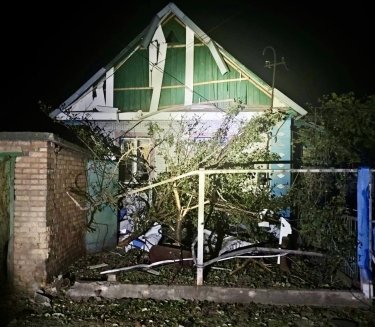 Фото 2 — Оккупанты накрыли ракетами Никополь