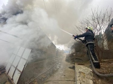 Фото 5 — Армия РФ атаковала детский сад и жилые дома в Херсоне. Есть погибшие