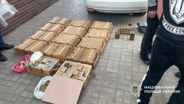 Фото 2 — Более 500 обысков одновременно: Нацполиция проводит масштабную спецоперацию против нелегального обращения оружия