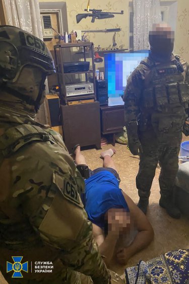 Фото 2 — СБУ и ГБР разоблачили наркогруппировку, действовавшую в Днепре под "крышей" райуправления полиции (ФОТО)
