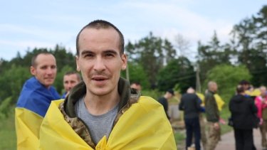 Фото 6 — Четвертий обмін за тиждень: Україна повернула додому військовополонених (ФОТО)