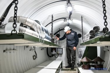 Фото 2 — Рахунок врятованих життів солдат йде на тисячі: як працює підземний шпиталь ЗСУ від "Метінвесту" на лінії фронту