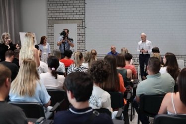 Фото 2 — Мер Харкова запропонував створити економічні проєкти для повернення людей у прифронтові міста
