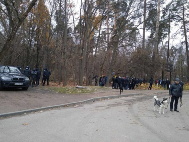 Фото 9 — Самопровозглашенная "полиция нравов". Как праворадикалы воюют против Киева