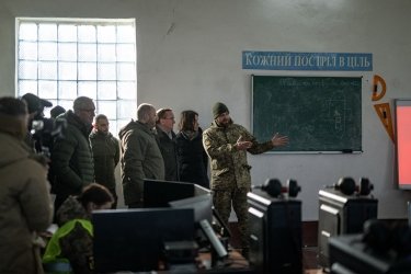 Фото 6 — Німеччина оголосила про пакет військової допомоги Україні на €1,3 мільярда із чотирма IRIS-T